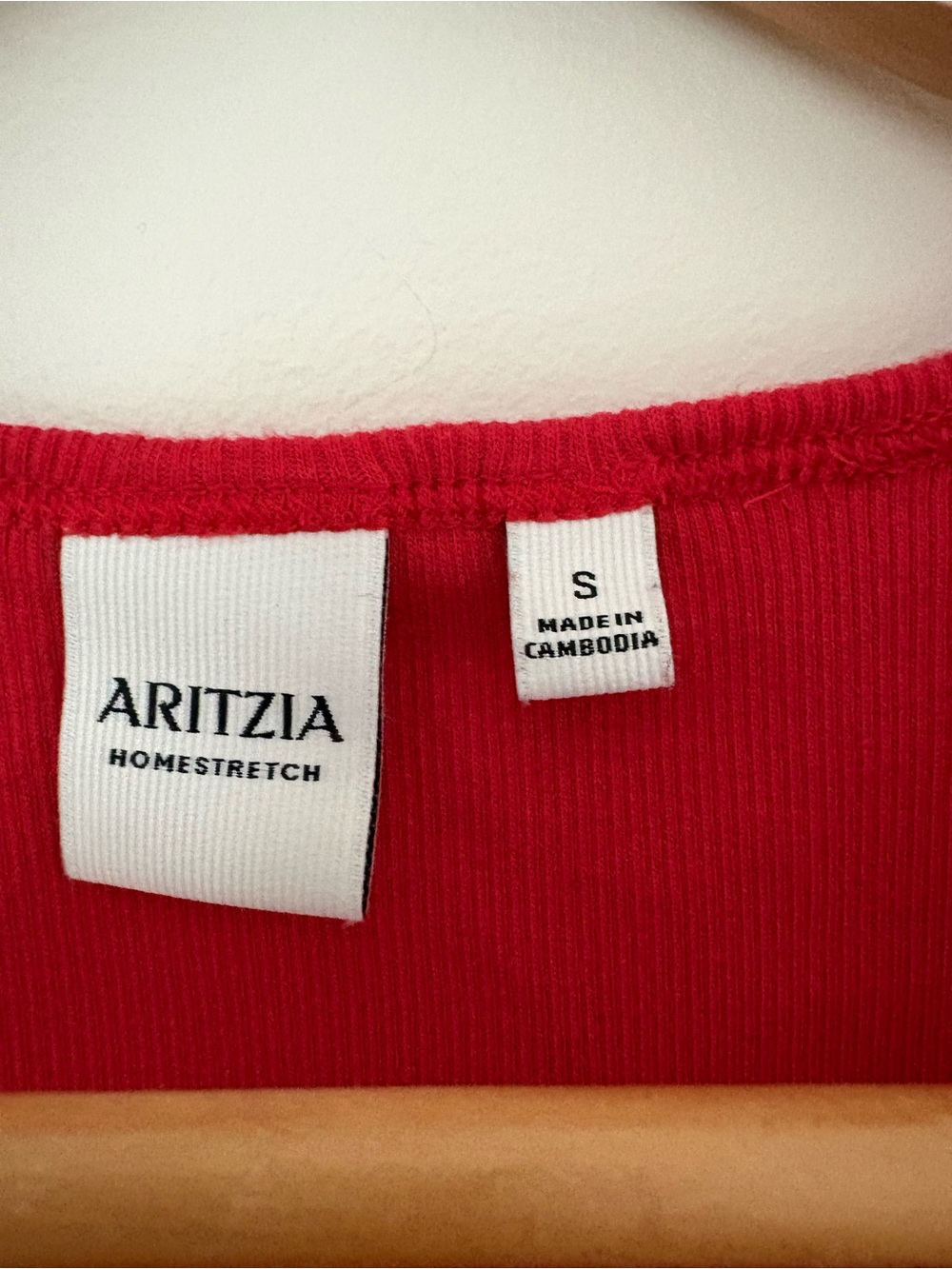 Aritzia Homestretch Rib Frequency Tank - Picture 2 of 3